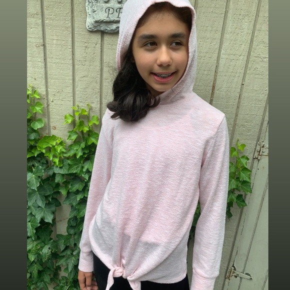 Old Navy Other - Old Navy pink long sleeve pullover hoodie